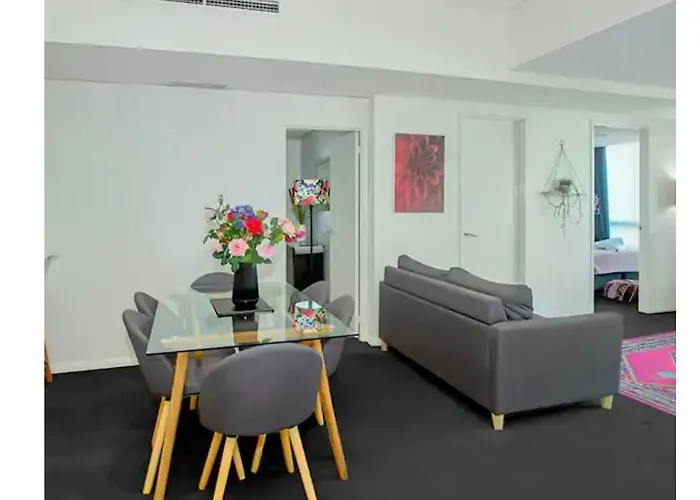 Cityscape Retreat 2 Bedroom Apartment